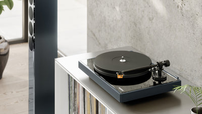 STUDIOMASTER T700 Turntable